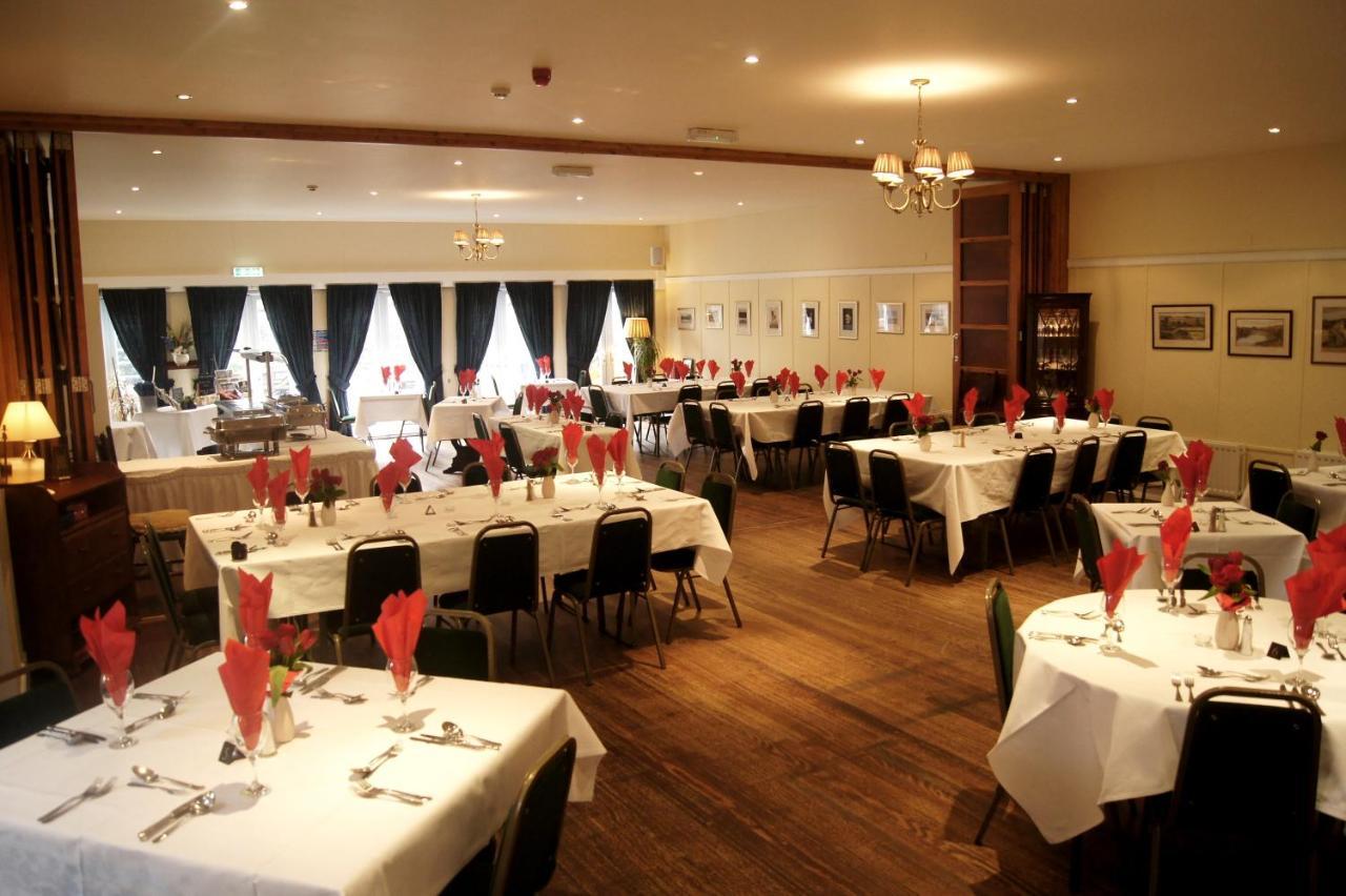 Auld Cross Keys Inn Джедбърг Екстериор снимка